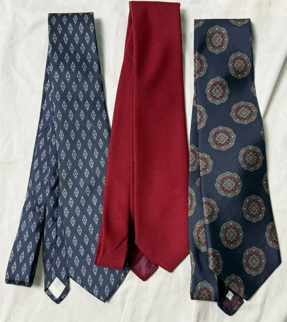 Lot of 3 Men's Dress Ties Navy Foulard + Solid Red Silk Accents Envoy Ketch